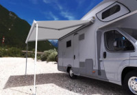 Тент для автодома настенный: сравнение с маркизой Camper-Marine