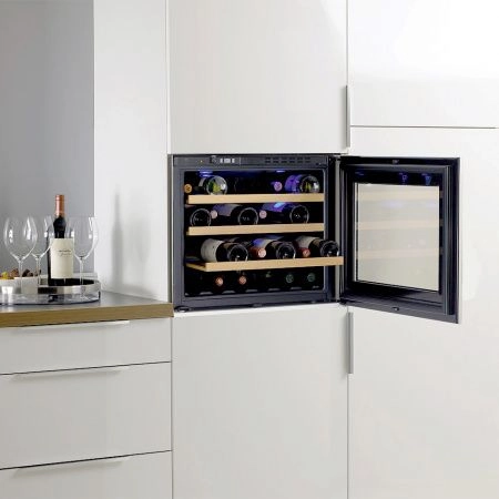 Купить встраиваемый винный шкаф Cavanova CV300T