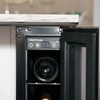 Купить встраиваемый винный шкаф Cellar Private CP007